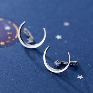 NWOT Moon and star earrings